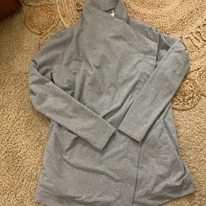 Lululemon gray long sleeve button wrap. Size 12.